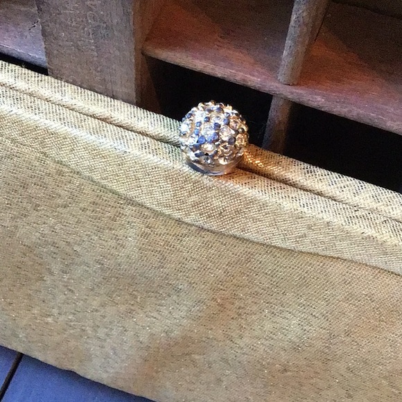 Vintage Harry Levine HL USA Gold Lame Clutch - Picture 3 of 5